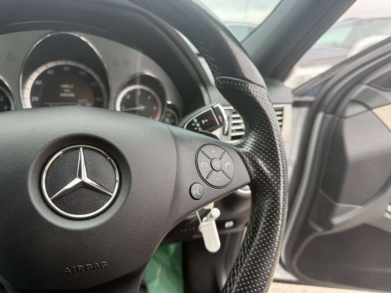 2009 MERCEDES-BENZ E-CLASS 2009 MERCEDES-BENZ E-CLASS