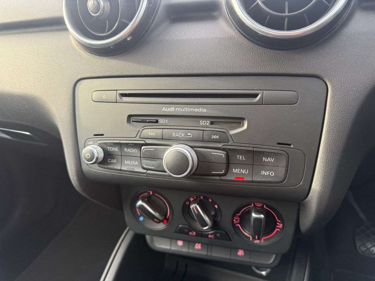 2014 AUDI A1 2014 AUDI A1