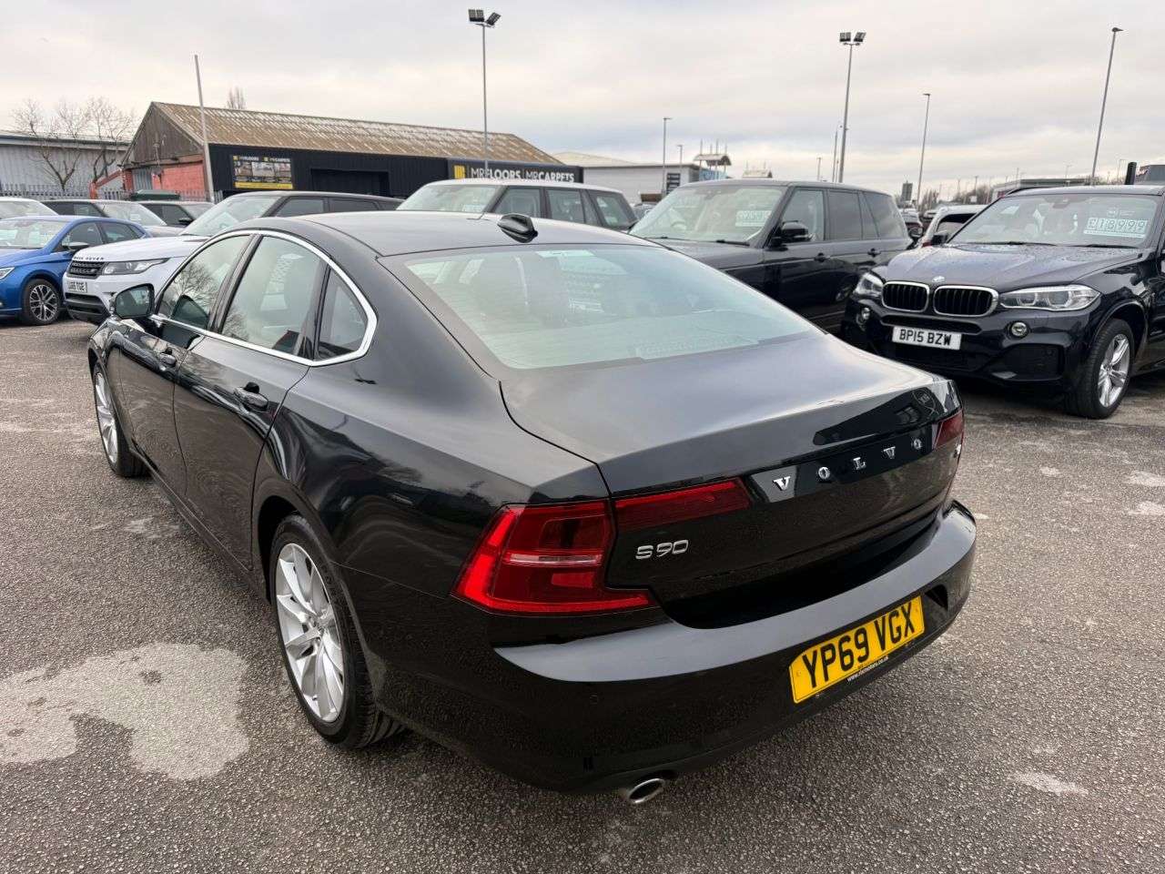 2019 VOLVO S90 2019 VOLVO S90