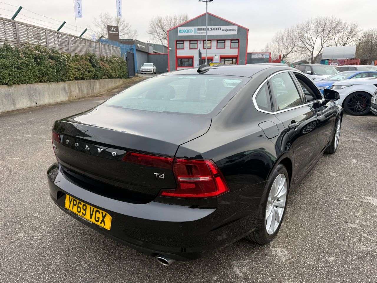 2019 VOLVO S90 2019 VOLVO S90