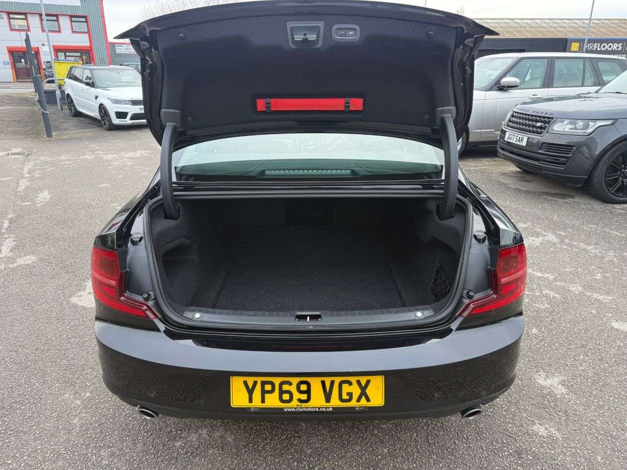 2019 VOLVO S90 2019 VOLVO S90