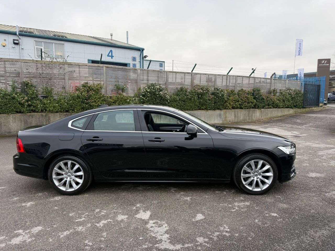 2019 VOLVO S90 2019 VOLVO S90