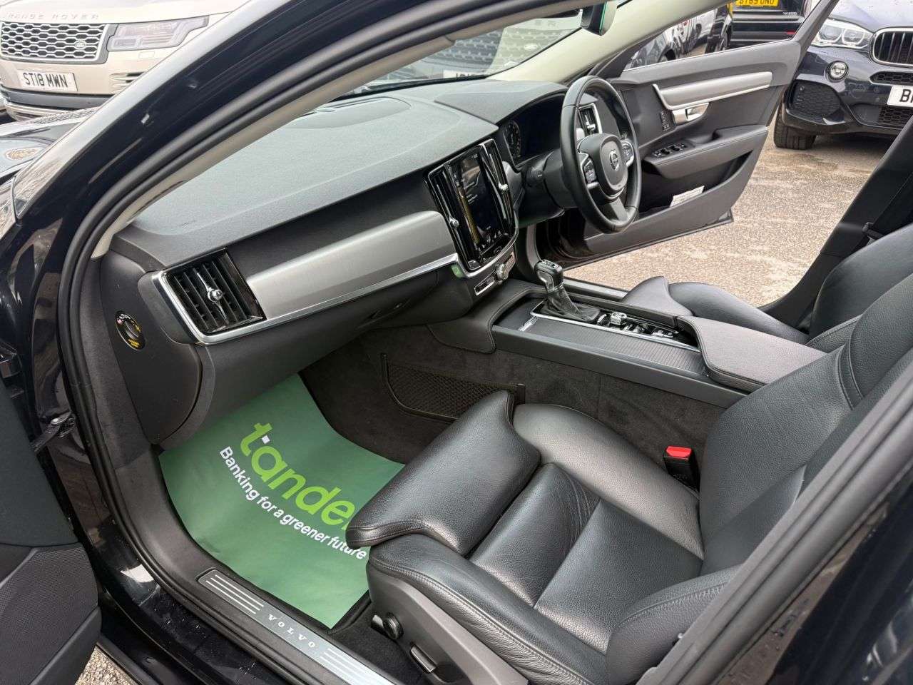 2019 VOLVO S90 2019 VOLVO S90