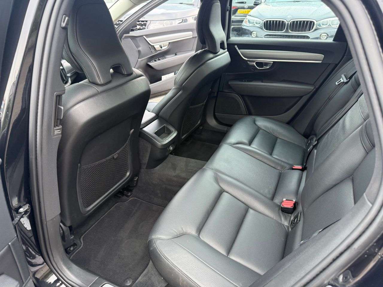 2019 VOLVO S90 2019 VOLVO S90