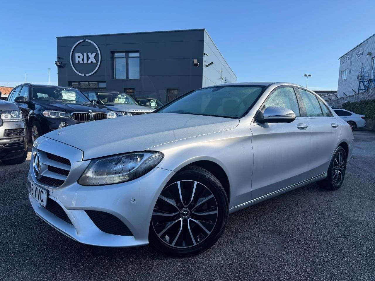 A 2019 MERCEDES-BENZ C-CLASS 2.0 C220d SE Saloon 4dr Diesel G-Tronic+ Euro 6-FINISHED IN IRIDIUM SILVER A 2019 MERCEDES-BENZ C-CLASS 2.0 C220d SE Saloon 4dr Diesel G-Tronic+ Euro 6-FINISHED IN IRIDIUM SILVER