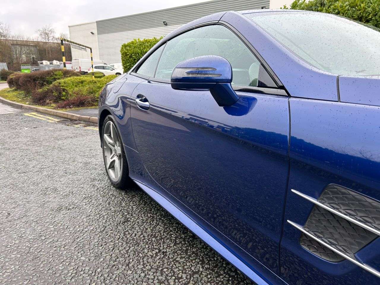 0 MERCEDES-BENZ SL 0 MERCEDES-BENZ SL