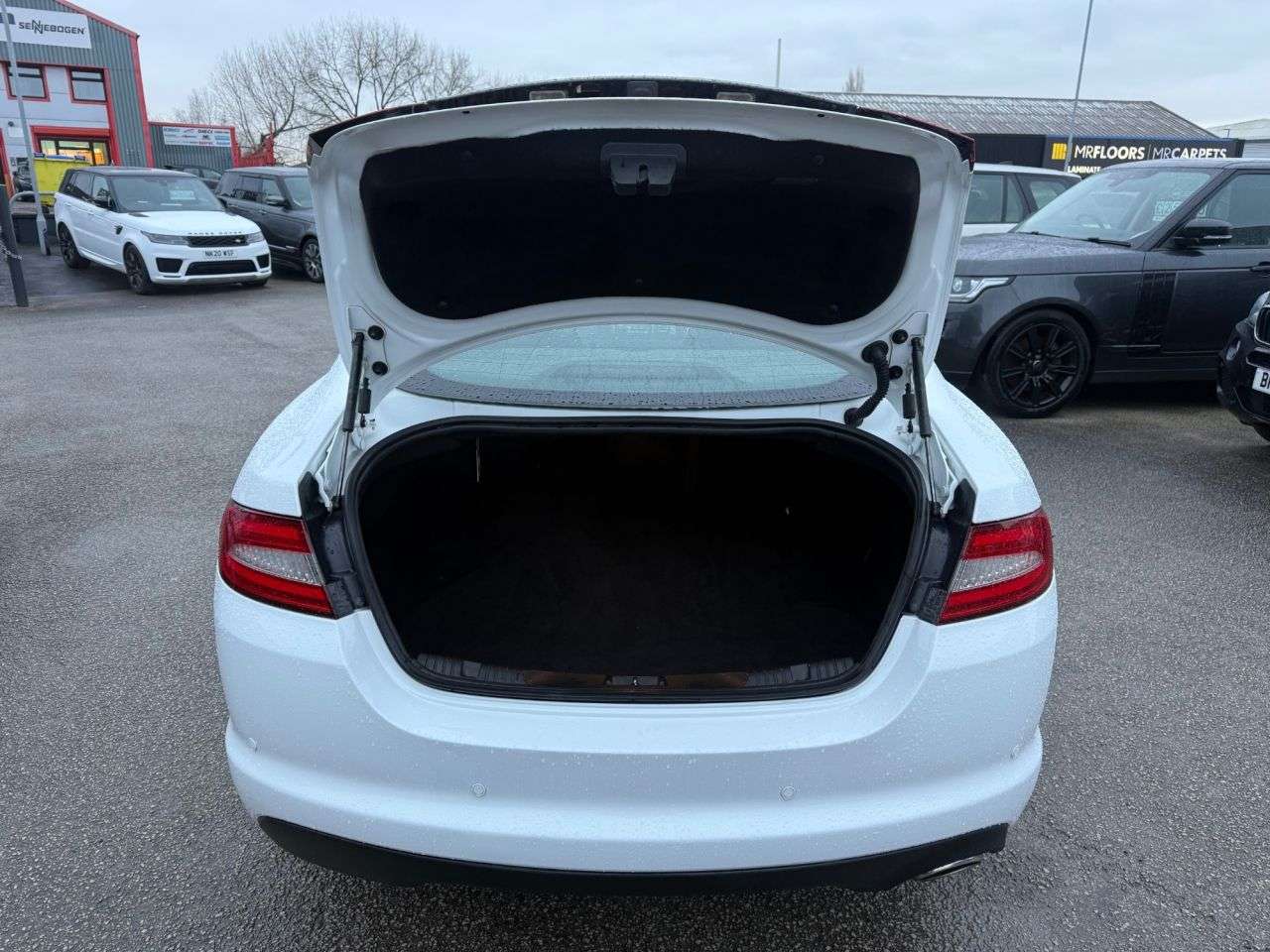 2012 JAGUAR XF 2012 JAGUAR XF