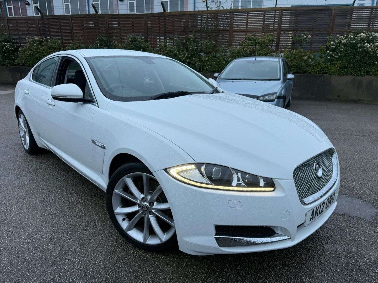 2012 JAGUAR XF 2012 JAGUAR XF