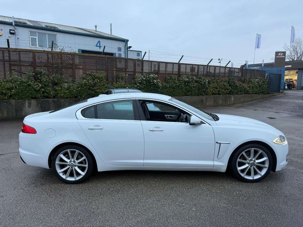 2012 JAGUAR XF 2012 JAGUAR XF