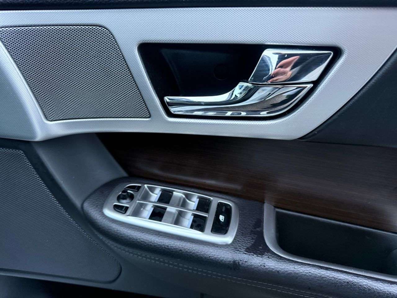 2012 JAGUAR XF 2012 JAGUAR XF