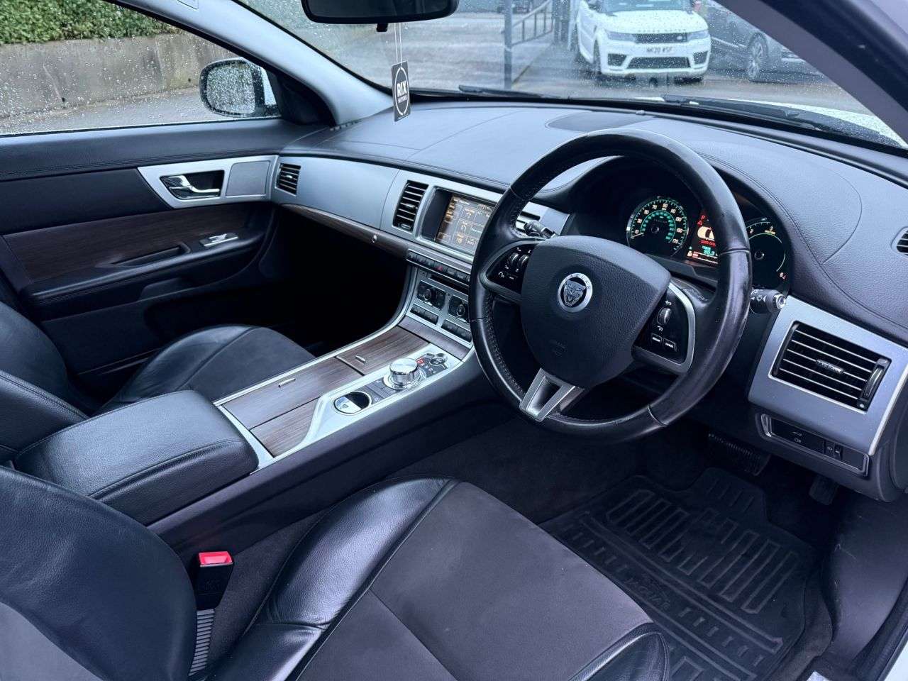 2012 JAGUAR XF 2012 JAGUAR XF