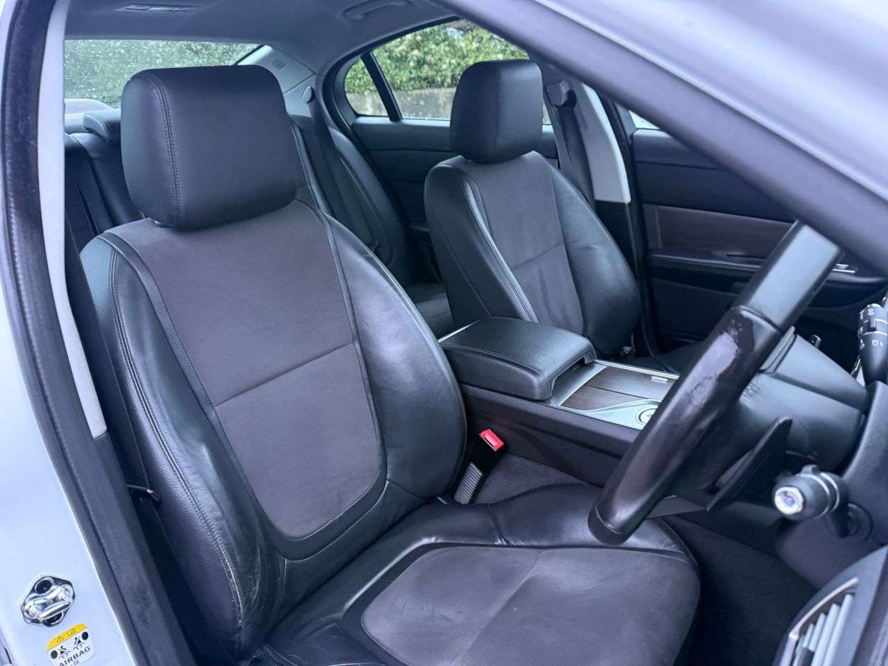 2012 JAGUAR XF 2012 JAGUAR XF