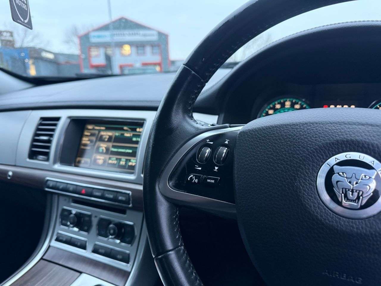 2012 JAGUAR XF 2012 JAGUAR XF