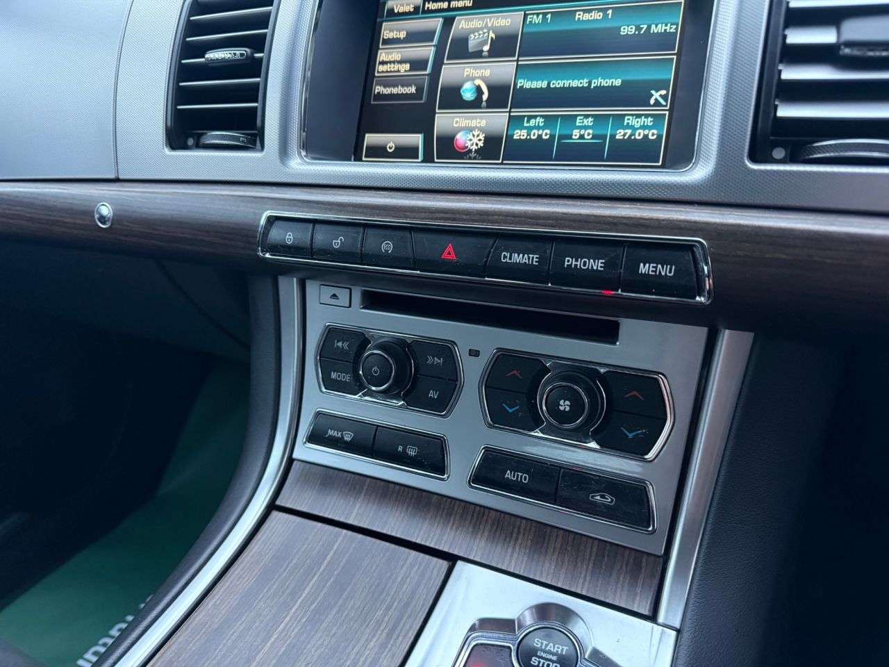 2012 JAGUAR XF 2012 JAGUAR XF