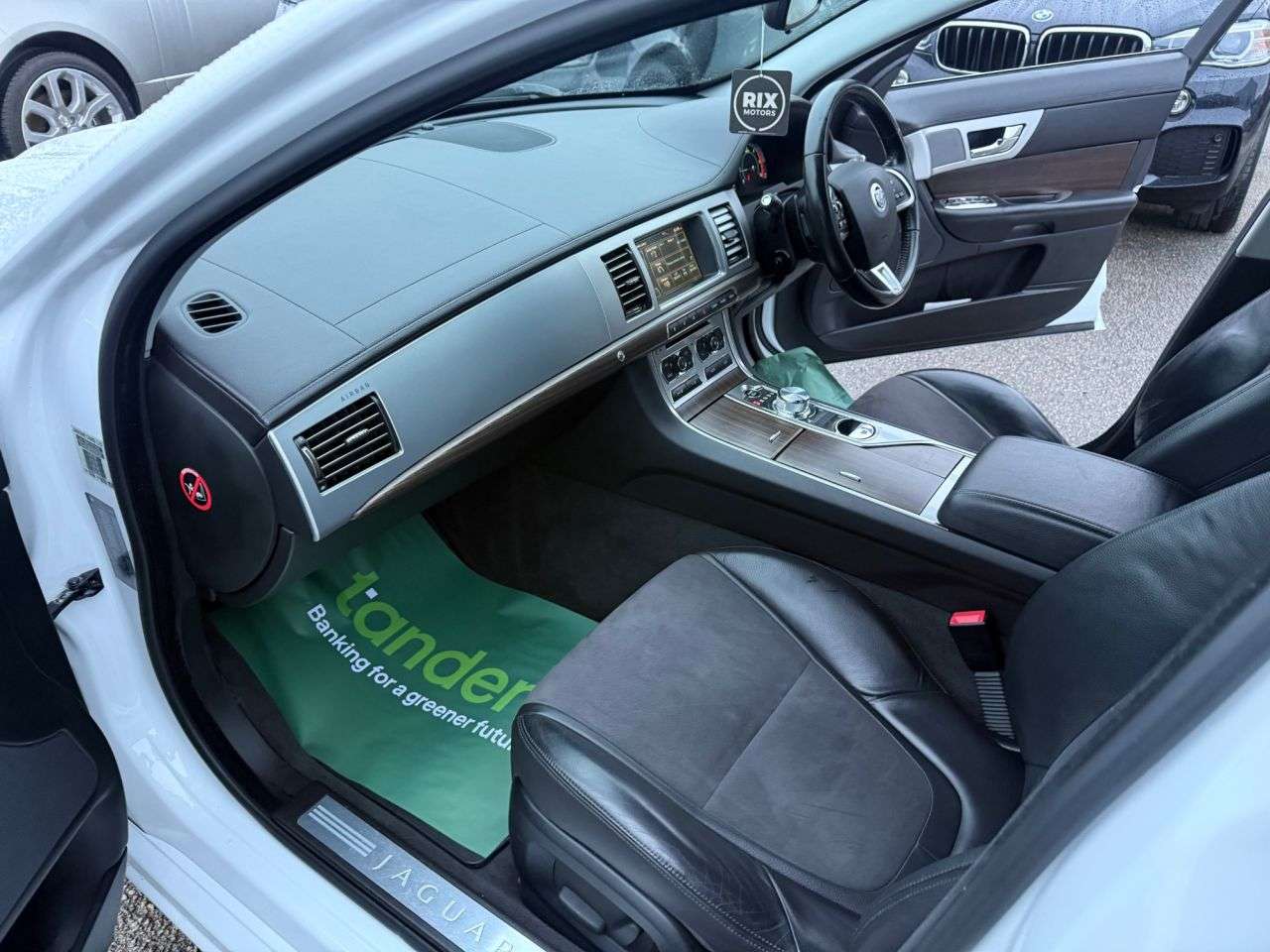 2012 JAGUAR XF 2012 JAGUAR XF