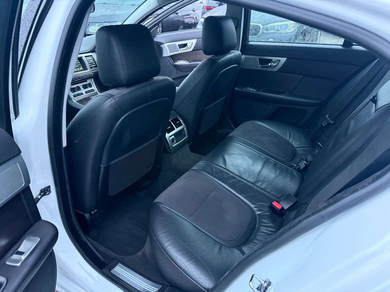 2012 JAGUAR XF 2012 JAGUAR XF