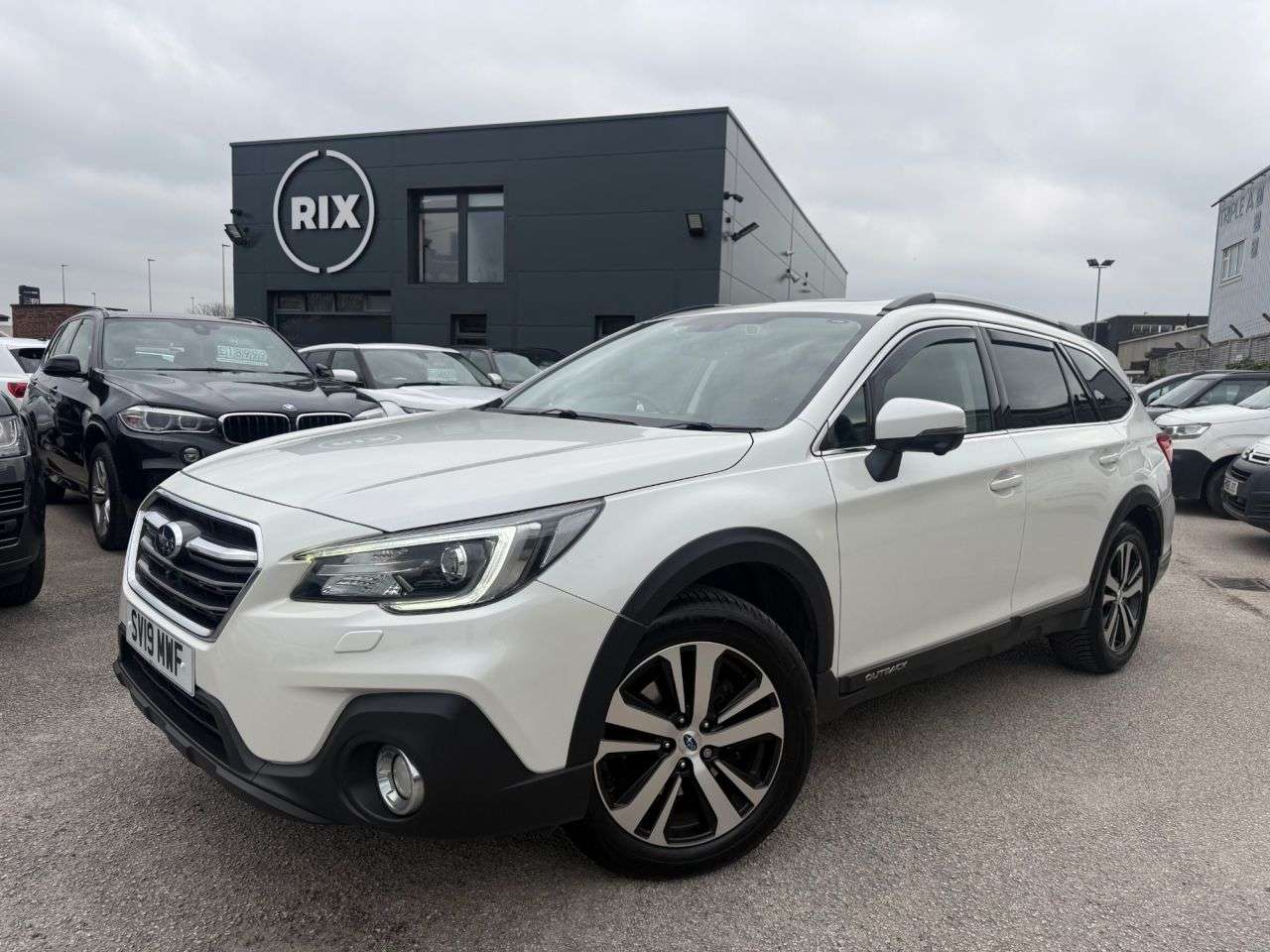 A 2019 SUBARU OUTBACK 2.5i SE Premium Estate 5dr Petrol Lineartronic 4WD Euro 6-6 SERVICES ON FIL A 2019 SUBARU OUTBACK 2.5i SE Premium Estate 5dr Petrol Lineartronic 4WD Euro 6-6 SERVICES ON FIL