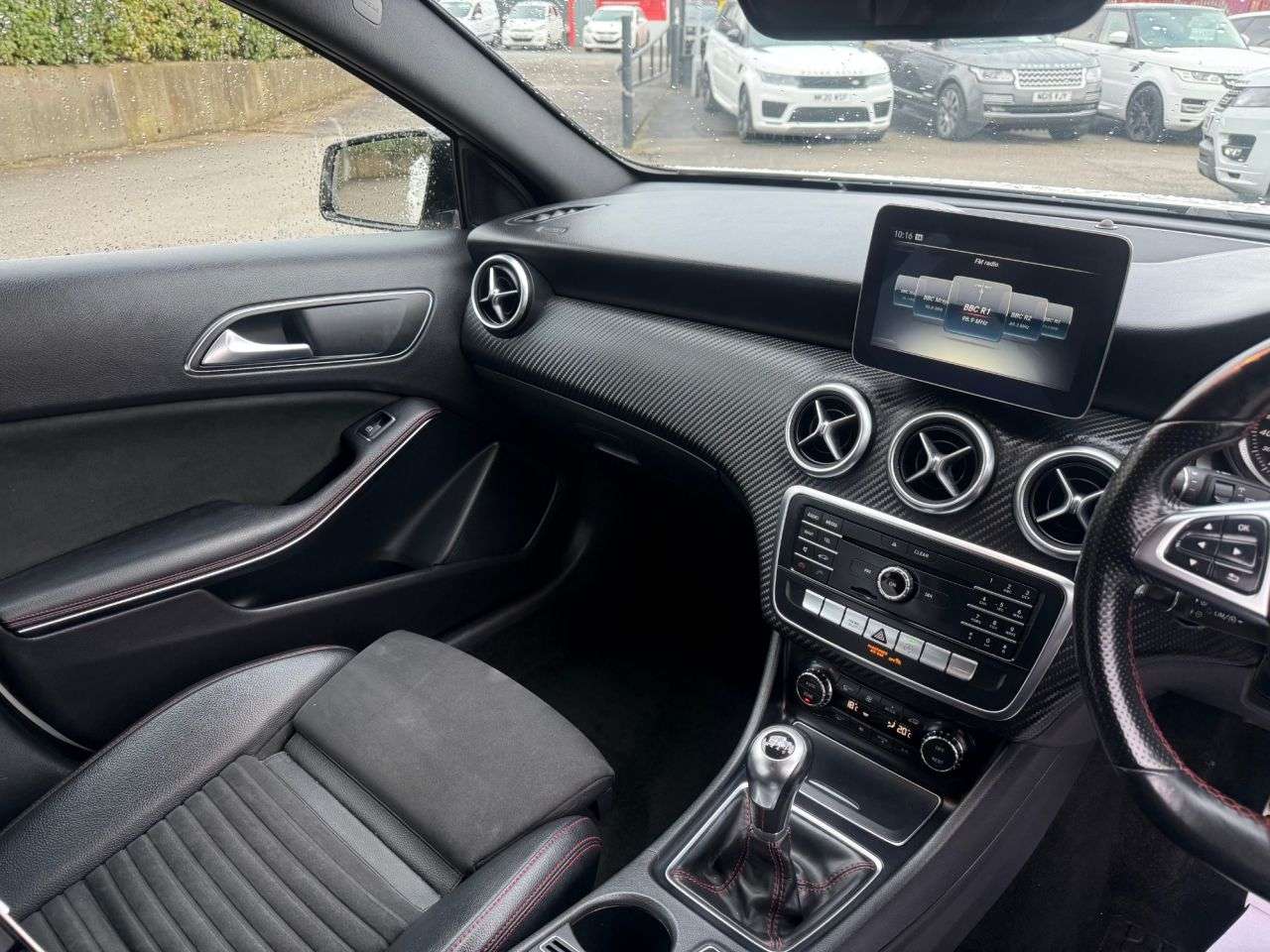 2017 MERCEDES-BENZ A-CLASS 2017 MERCEDES-BENZ A-CLASS