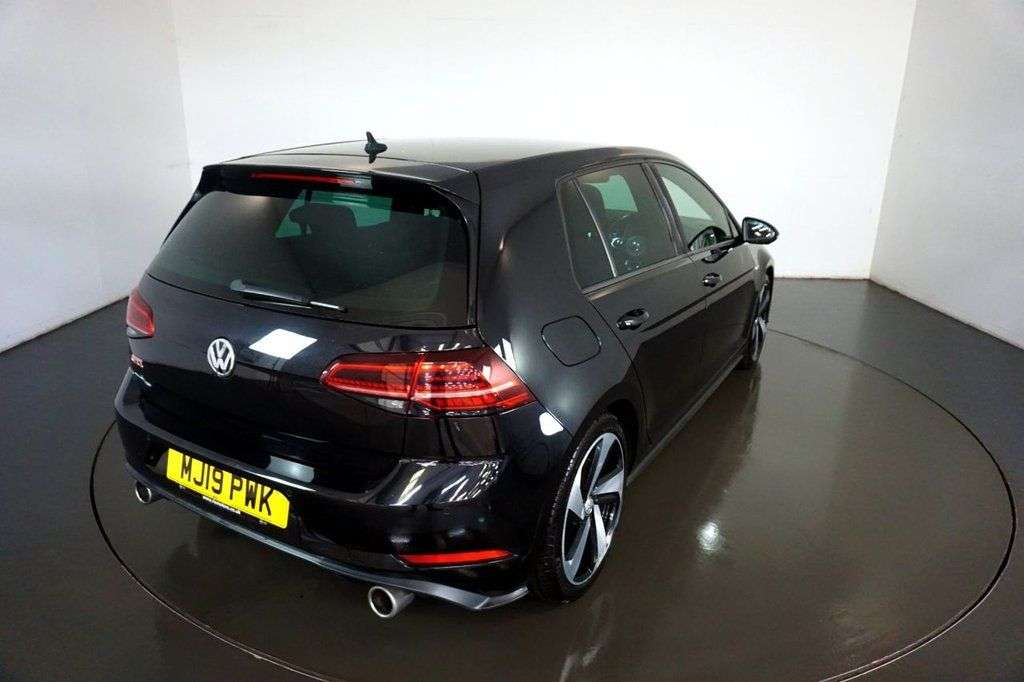 2019 VOLKSWAGEN GOLF 2019 VOLKSWAGEN GOLF