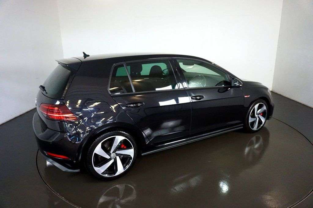 2019 VOLKSWAGEN GOLF 2019 VOLKSWAGEN GOLF