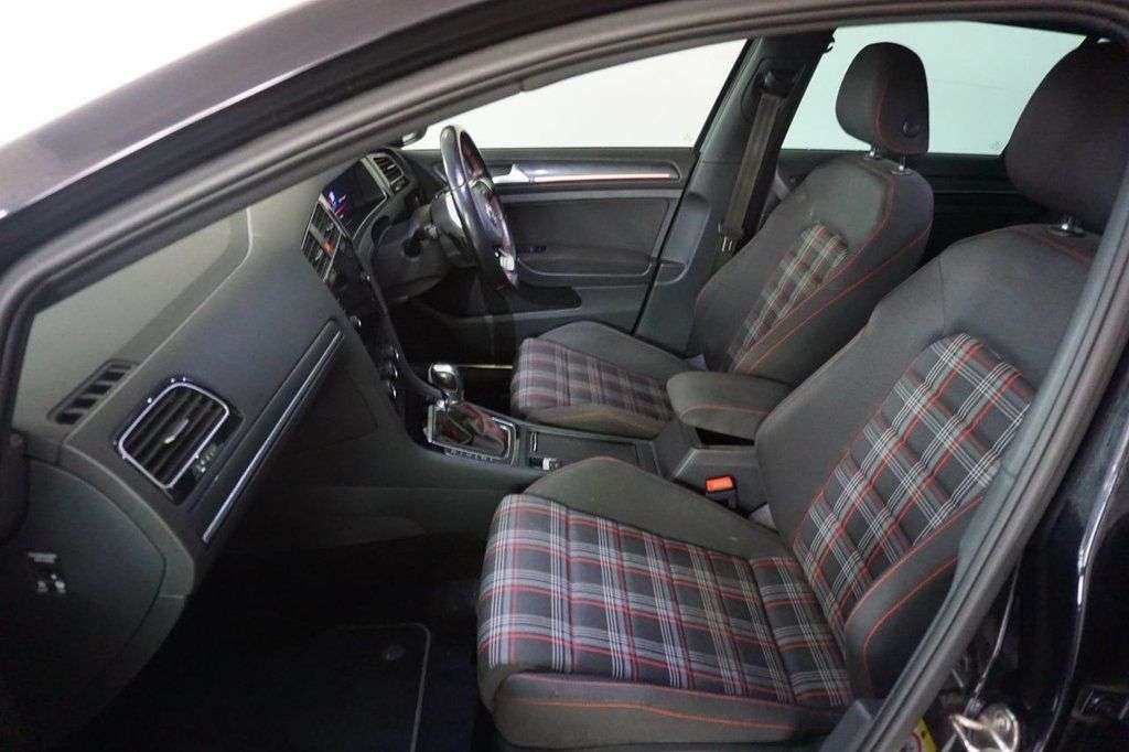 2019 VOLKSWAGEN GOLF 2019 VOLKSWAGEN GOLF