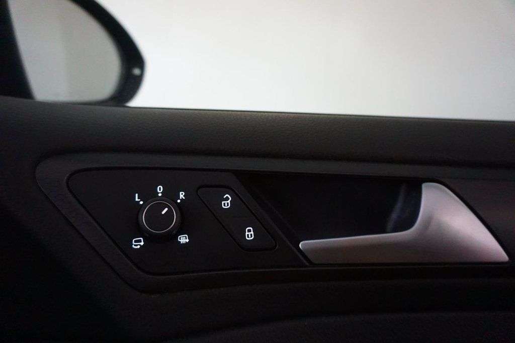 2019 VOLKSWAGEN GOLF 2019 VOLKSWAGEN GOLF