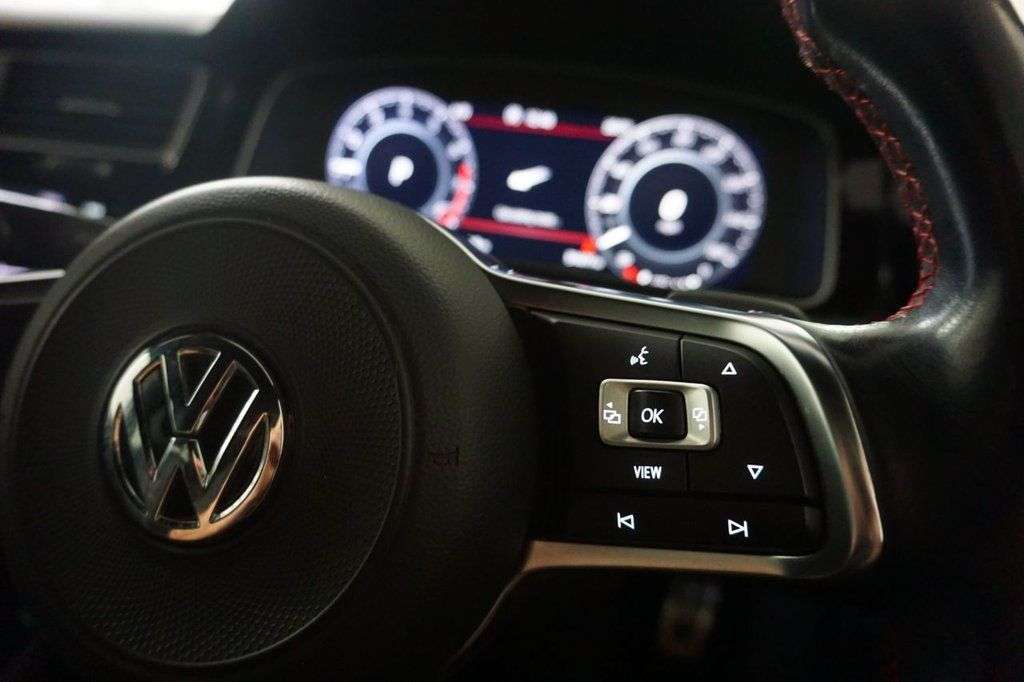 2019 VOLKSWAGEN GOLF 2019 VOLKSWAGEN GOLF