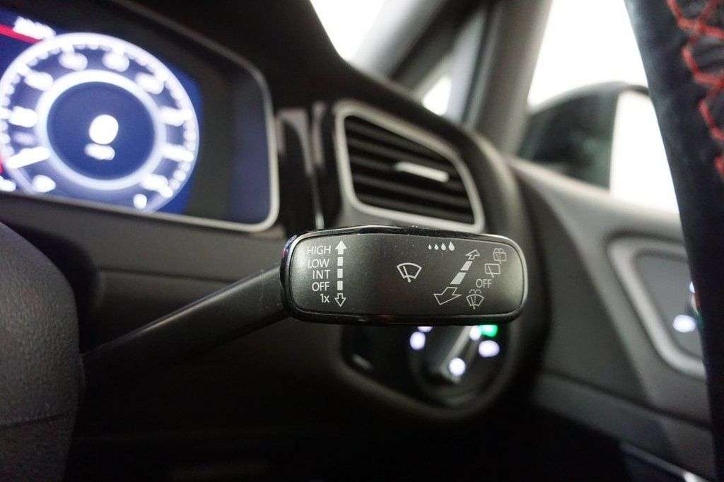 2019 VOLKSWAGEN GOLF 2019 VOLKSWAGEN GOLF