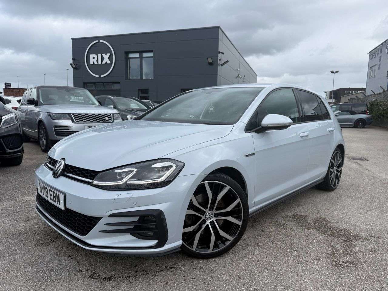 A 2018 VOLKSWAGEN GOLF 2.0 TDI GTD Hatchback 5dr Diesel DSG Euro 6-2 FORMER KEEPERS FINISHED IN OR A 2018 VOLKSWAGEN GOLF 2.0 TDI GTD Hatchback 5dr Diesel DSG Euro 6-2 FORMER KEEPERS FINISHED IN OR