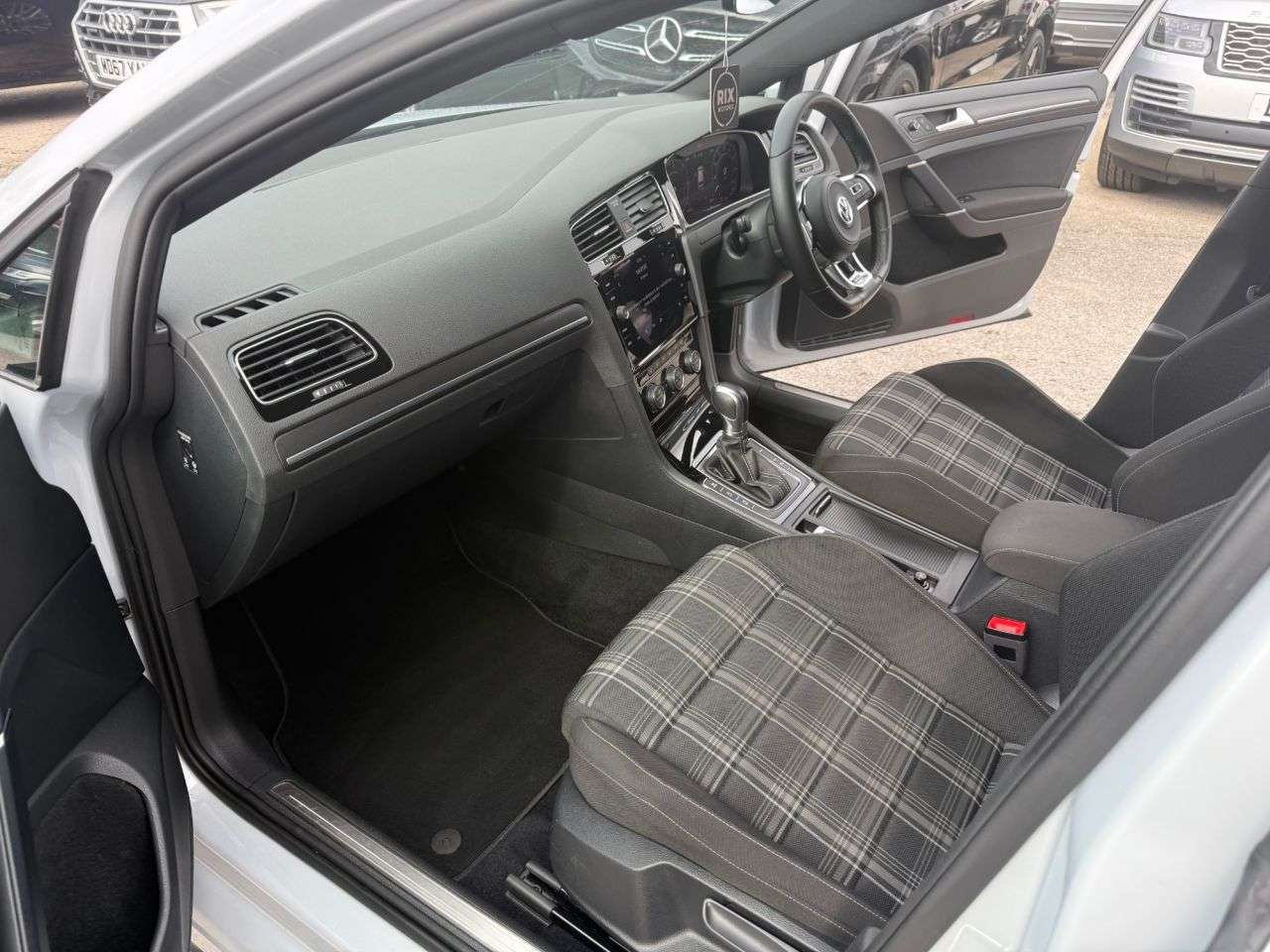 2018 VOLKSWAGEN GOLF 2018 VOLKSWAGEN GOLF