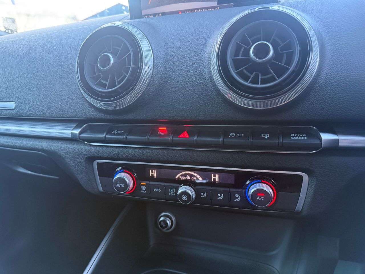 2017 AUDI A3 2017 AUDI A3