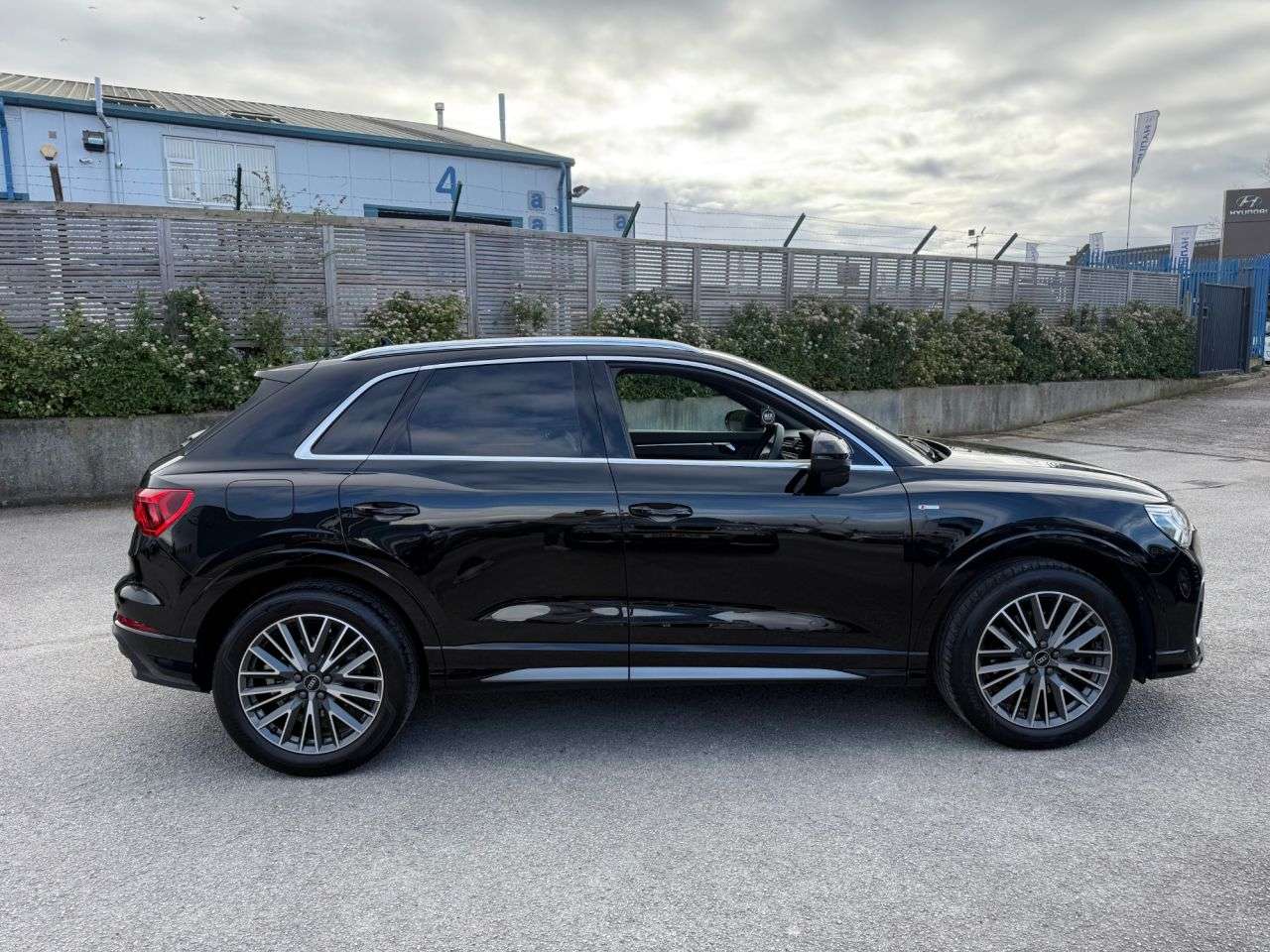 2023 AUDI Q3 2023 AUDI Q3