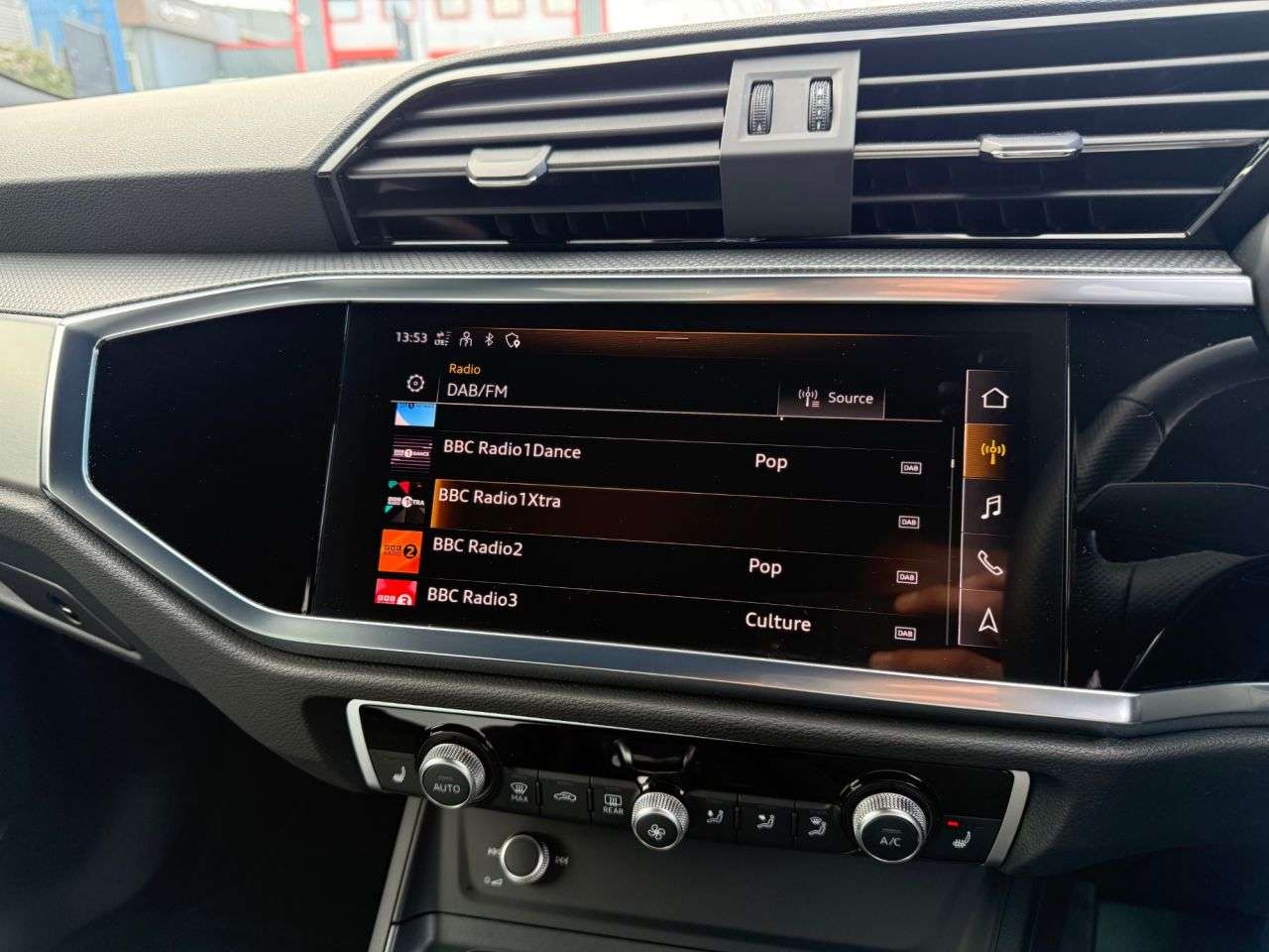 2023 AUDI Q3 2023 AUDI Q3