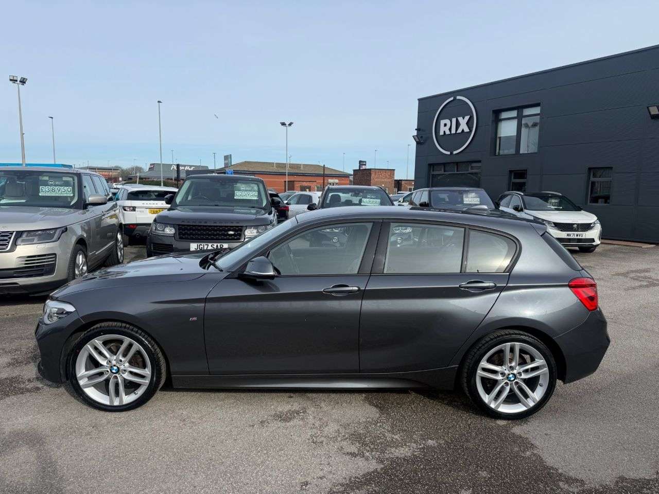 A 2019 BMW 1 SERIES 1.5 116d M Sport Hatchback 5dr Diesel Manual Euro 6-2 FORMER KEEPERS-FINISH A 2019 BMW 1 SERIES 1.5 116d M Sport Hatchback 5dr Diesel Manual Euro 6-2 FORMER KEEPERS-FINISH