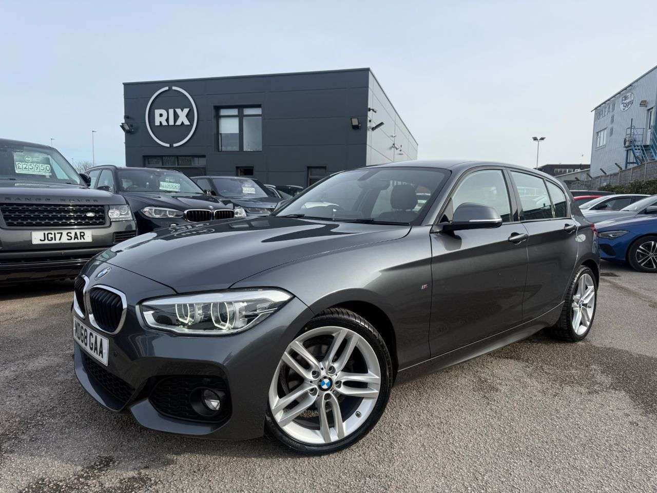 A 2019 BMW 1 SERIES 1.5 116d M Sport Hatchback 5dr Diesel Manual Euro 6-2 FORMER KEEPERS-FINISH A 2019 BMW 1 SERIES 1.5 116d M Sport Hatchback 5dr Diesel Manual Euro 6-2 FORMER KEEPERS-FINISH