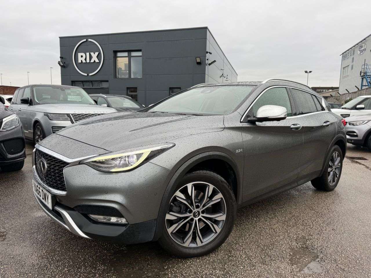 A 2016 INFINITI QX30 2.2d Premium Tech SUV 5dr Diesel DCT AWD Euro 6 (s/s) (170 ps) 1 OWNER FROM A 2016 INFINITI QX30 2.2d Premium Tech SUV 5dr Diesel DCT AWD Euro 6 (s/s) (170 ps) 1 OWNER FROM