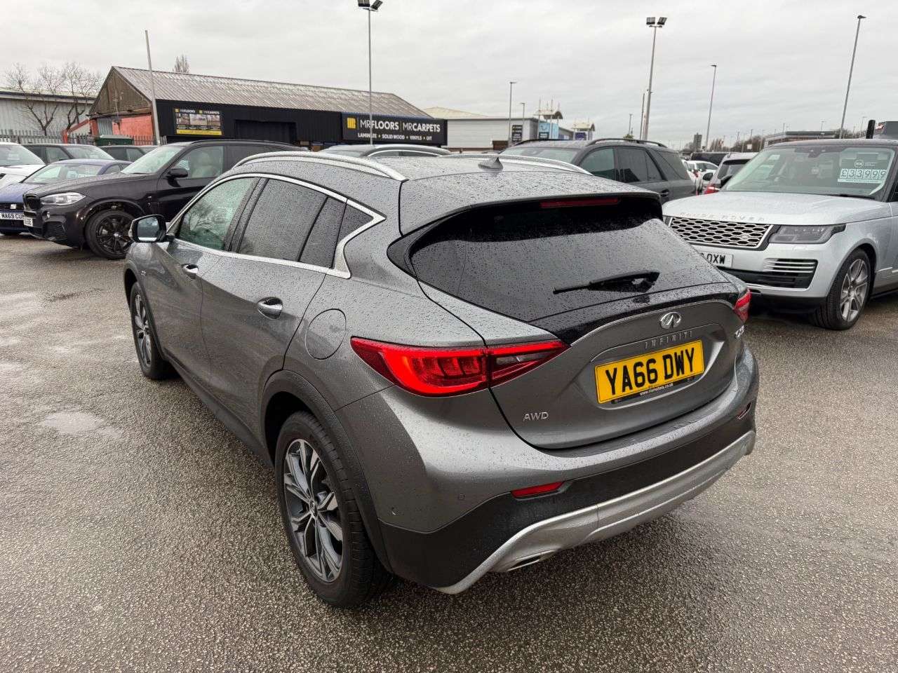 2016 INFINITI QX30 2016 INFINITI QX30