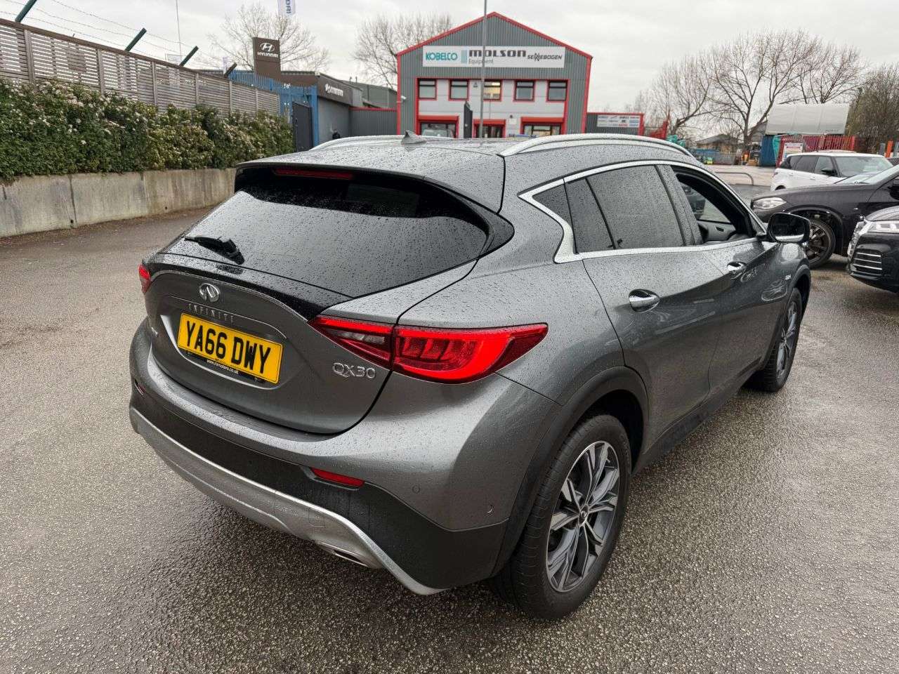 2016 INFINITI QX30 2016 INFINITI QX30