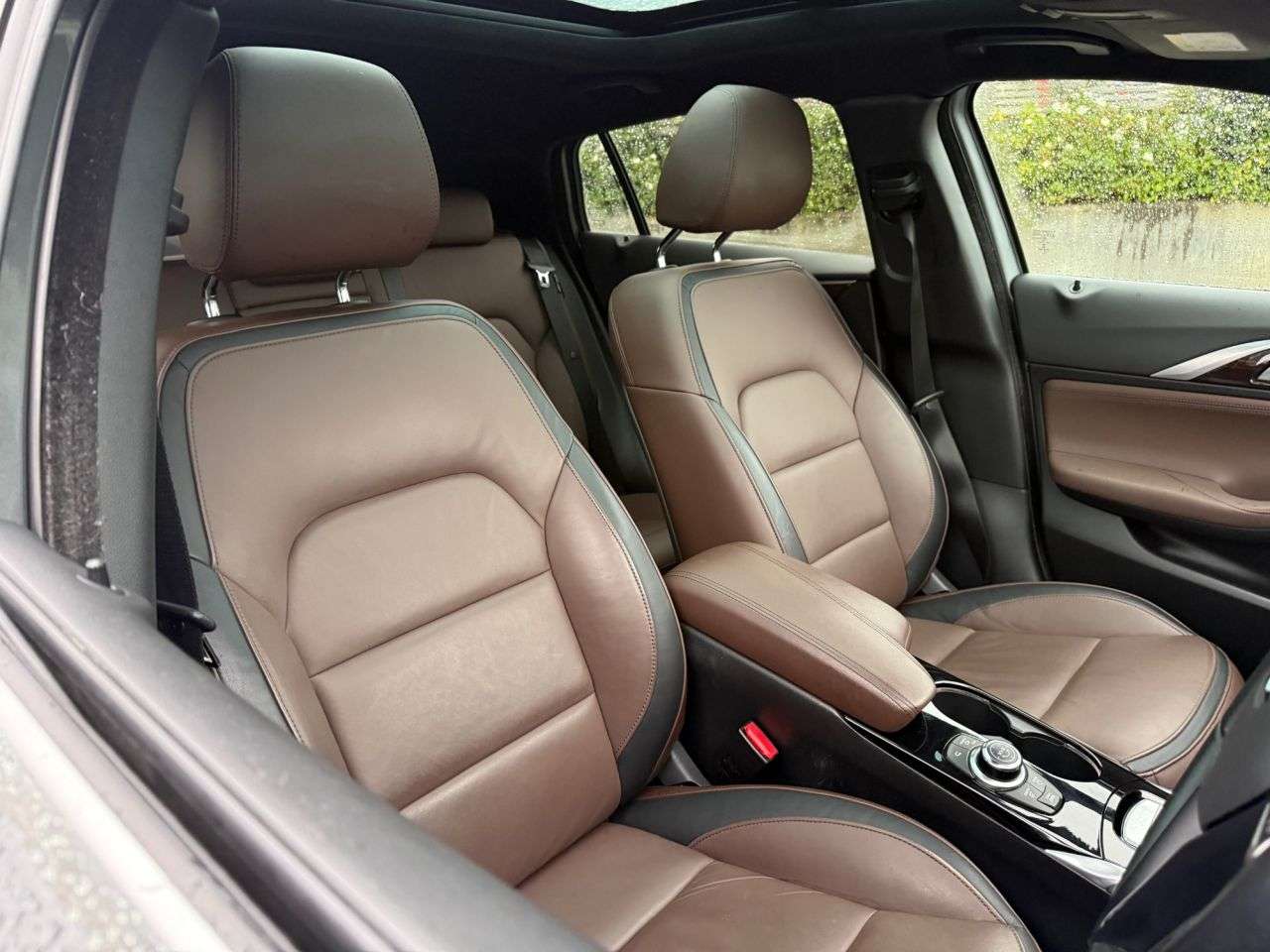 2016 INFINITI QX30 2016 INFINITI QX30