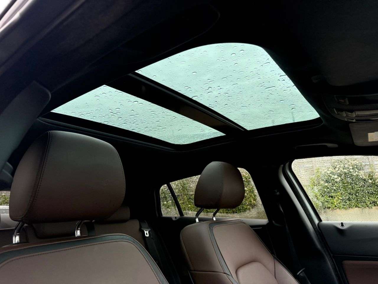 2016 INFINITI QX30 2016 INFINITI QX30