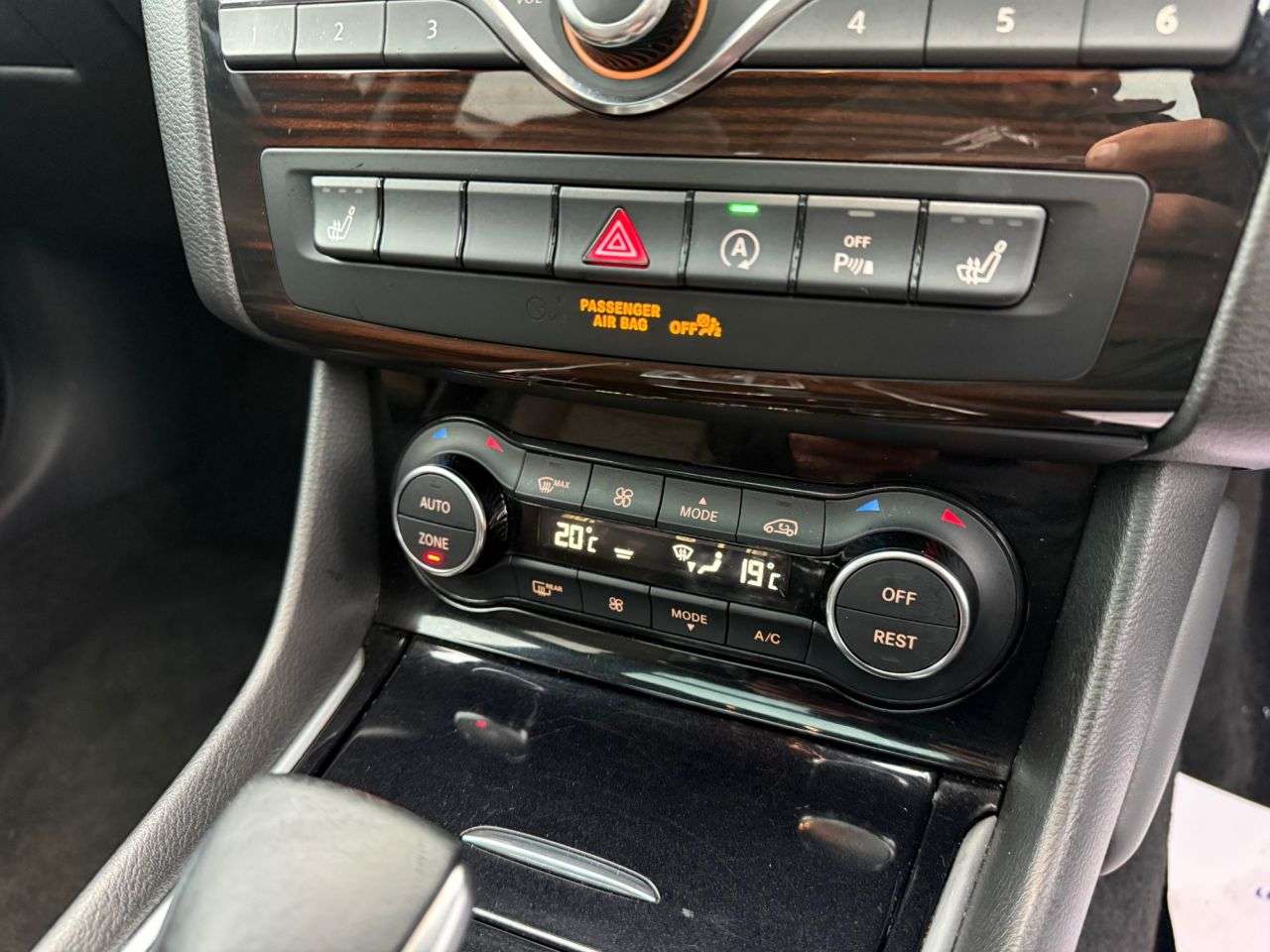 2016 INFINITI QX30 2016 INFINITI QX30