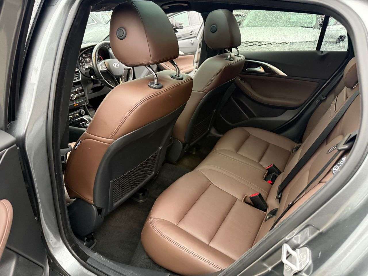 2016 INFINITI QX30 2016 INFINITI QX30