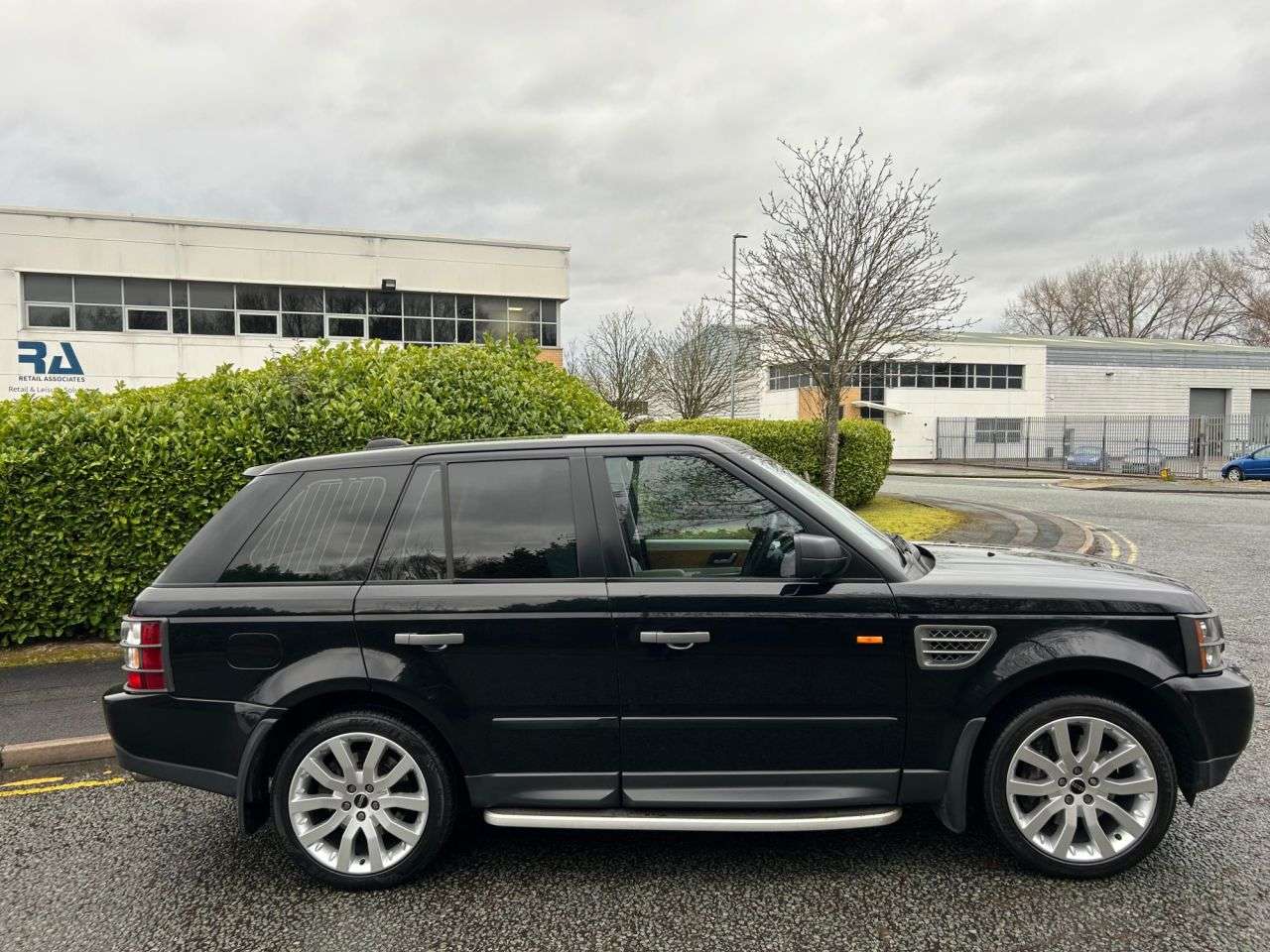 A 2006 LAND ROVER RANGE ROVER SPORT 4.2 V8 Supercharged Station Wagon 5dr Petrol Automatic (376 g/km, 385 bhp)- A 2006 LAND ROVER RANGE ROVER SPORT 4.2 V8 Supercharged Station Wagon 5dr Petrol Automatic (376 g/km, 385 bhp)-