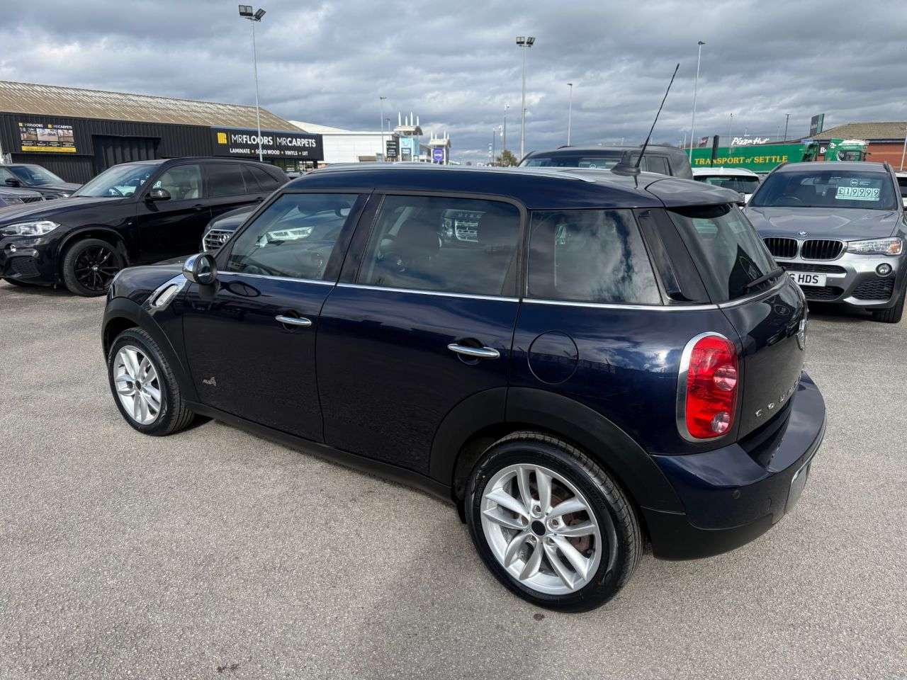 A 2014 MINI COUNTRYMAN 1.6 Cooper SUV 5dr Petrol Manual ALL4 Euro 6 (s/s) (122 ps)-Factory Extras A 2014 MINI COUNTRYMAN 1.6 Cooper SUV 5dr Petrol Manual ALL4 Euro 6 (s/s) (122 ps)-Factory Extras