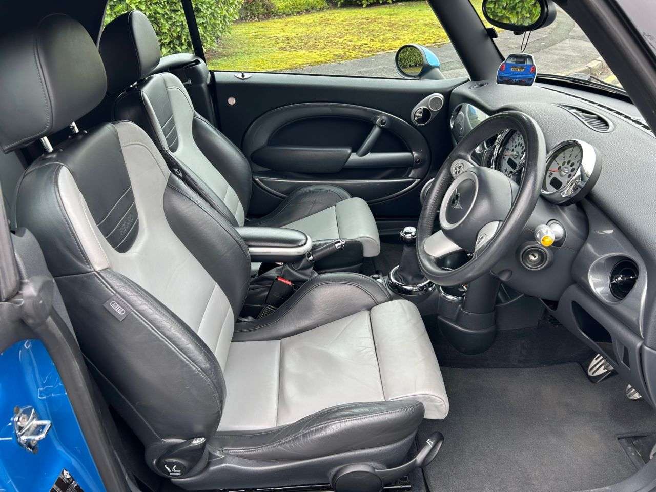 2008 MINI CONVERTIBLE 2008 MINI CONVERTIBLE