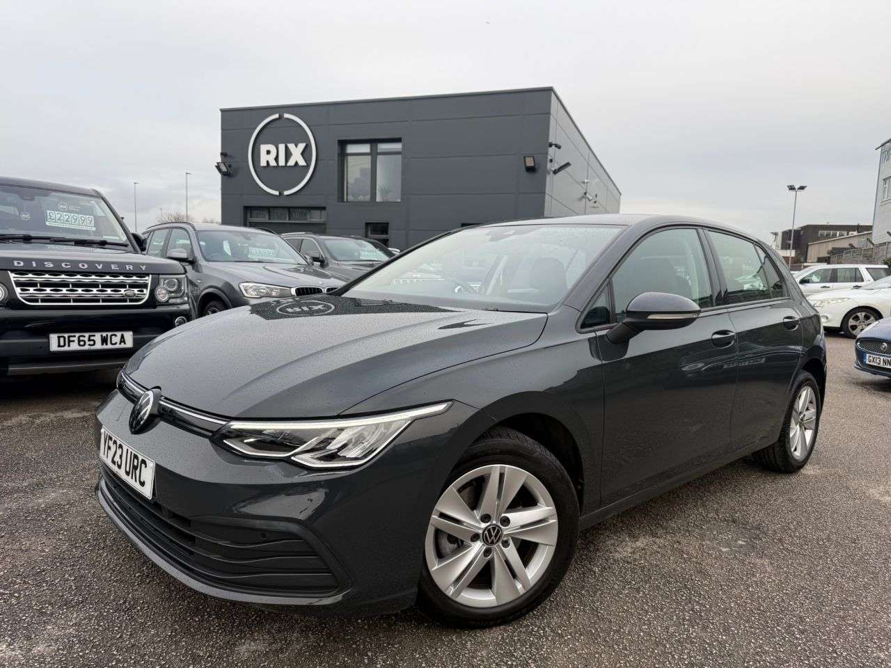 A 2023 VOLKSWAGEN GOLF 1.5 TSI Life Hatchback 5dr Petrol Manual Euro 6 (s/s) (130 ps) A 2023 VOLKSWAGEN GOLF 1.5 TSI Life Hatchback 5dr Petrol Manual Euro 6 (s/s) (130 ps)