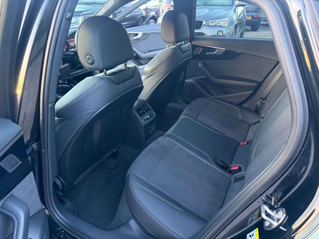 2022 AUDI A4 2022 AUDI A4