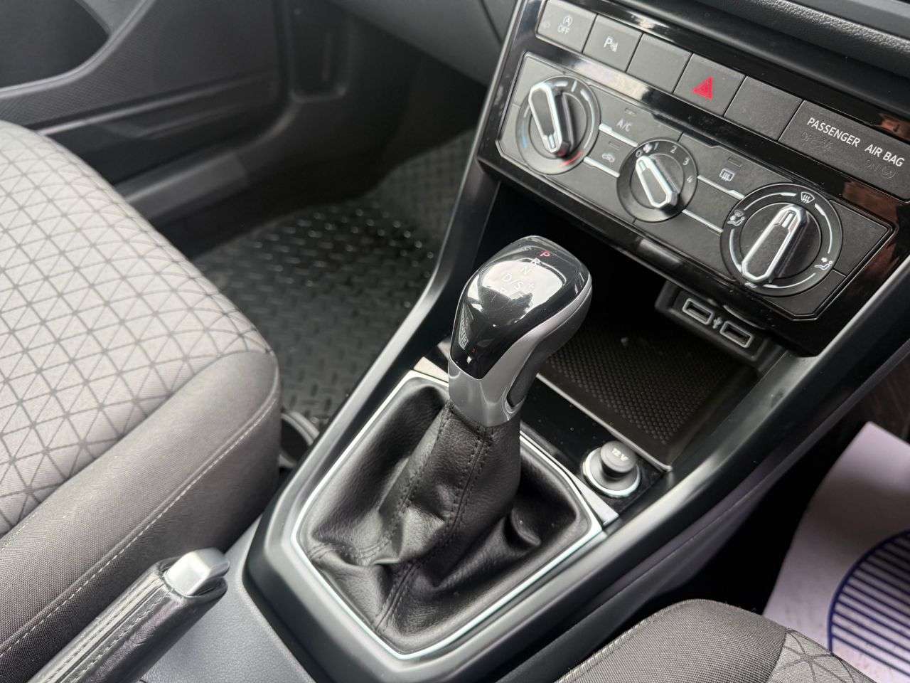 2020 VOLKSWAGEN T-CROSS 2020 VOLKSWAGEN T-CROSS