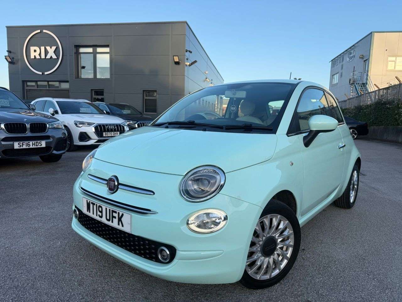 A 2019 FIAT 500 1.2 Lounge Hatchback 3dr Petrol Manual Euro 6-2 OWNER CAR FINISHED IN SMOOT A 2019 FIAT 500 1.2 Lounge Hatchback 3dr Petrol Manual Euro 6-2 OWNER CAR FINISHED IN SMOOT