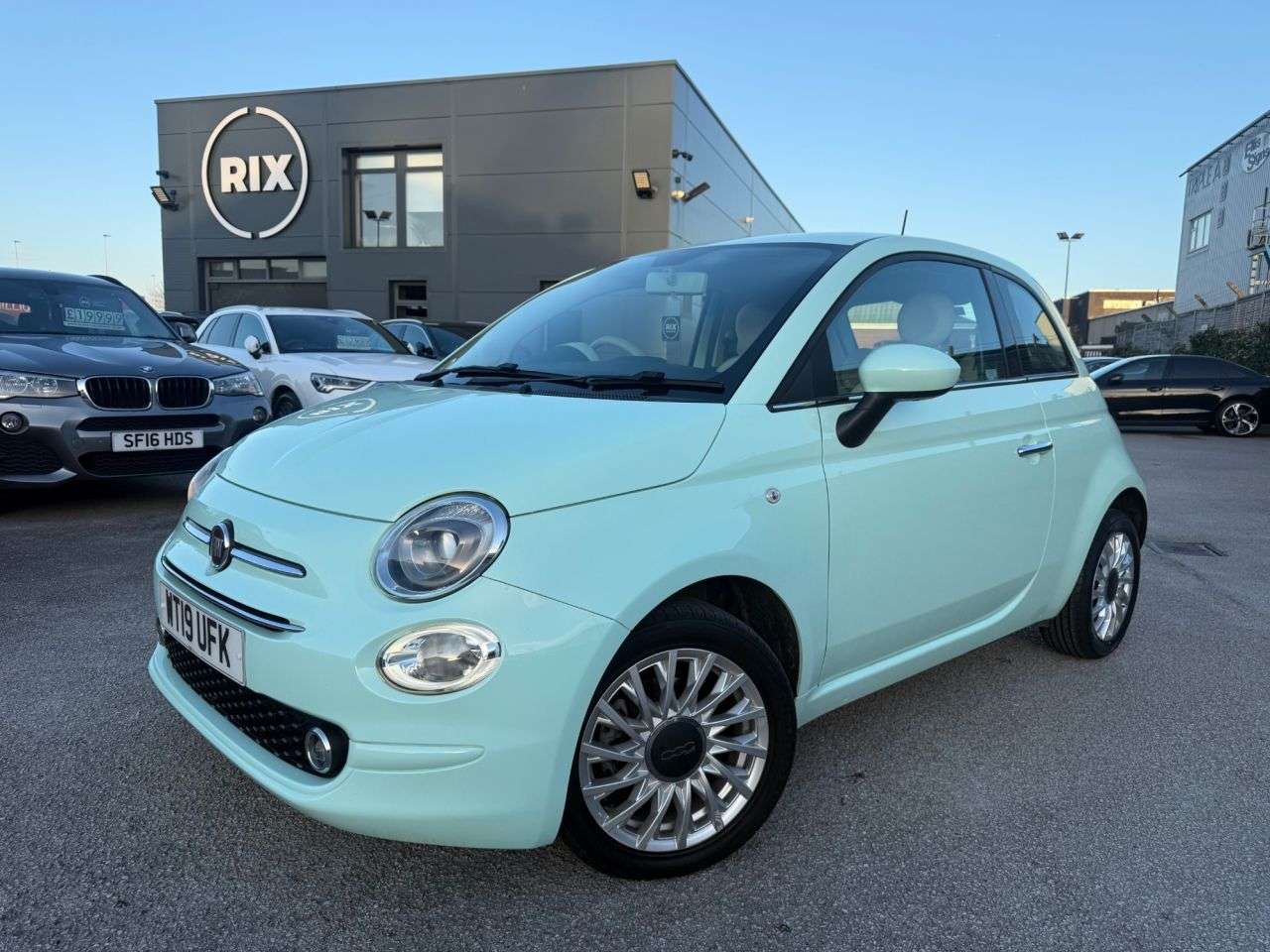 A 2019 FIAT 500 1.2 Lounge Hatchback 3dr Petrol Manual Euro 6-2 OWNER CAR FINISHED IN SMOOT A 2019 FIAT 500 1.2 Lounge Hatchback 3dr Petrol Manual Euro 6-2 OWNER CAR FINISHED IN SMOOT